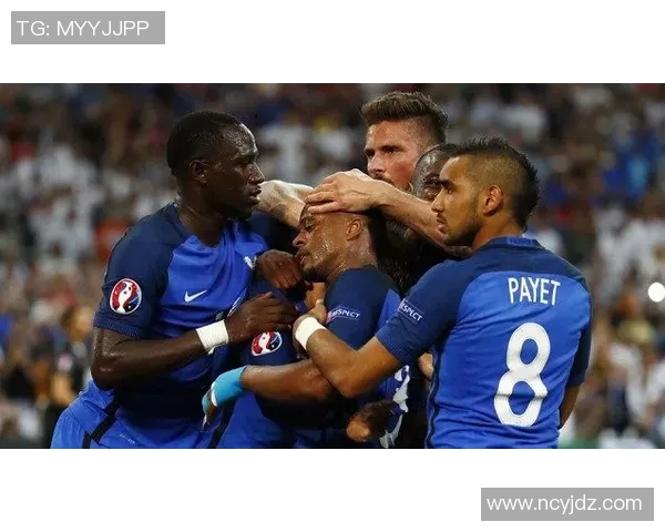 欧洲足球明星黑人男球员排行榜及其辉煌成就分析